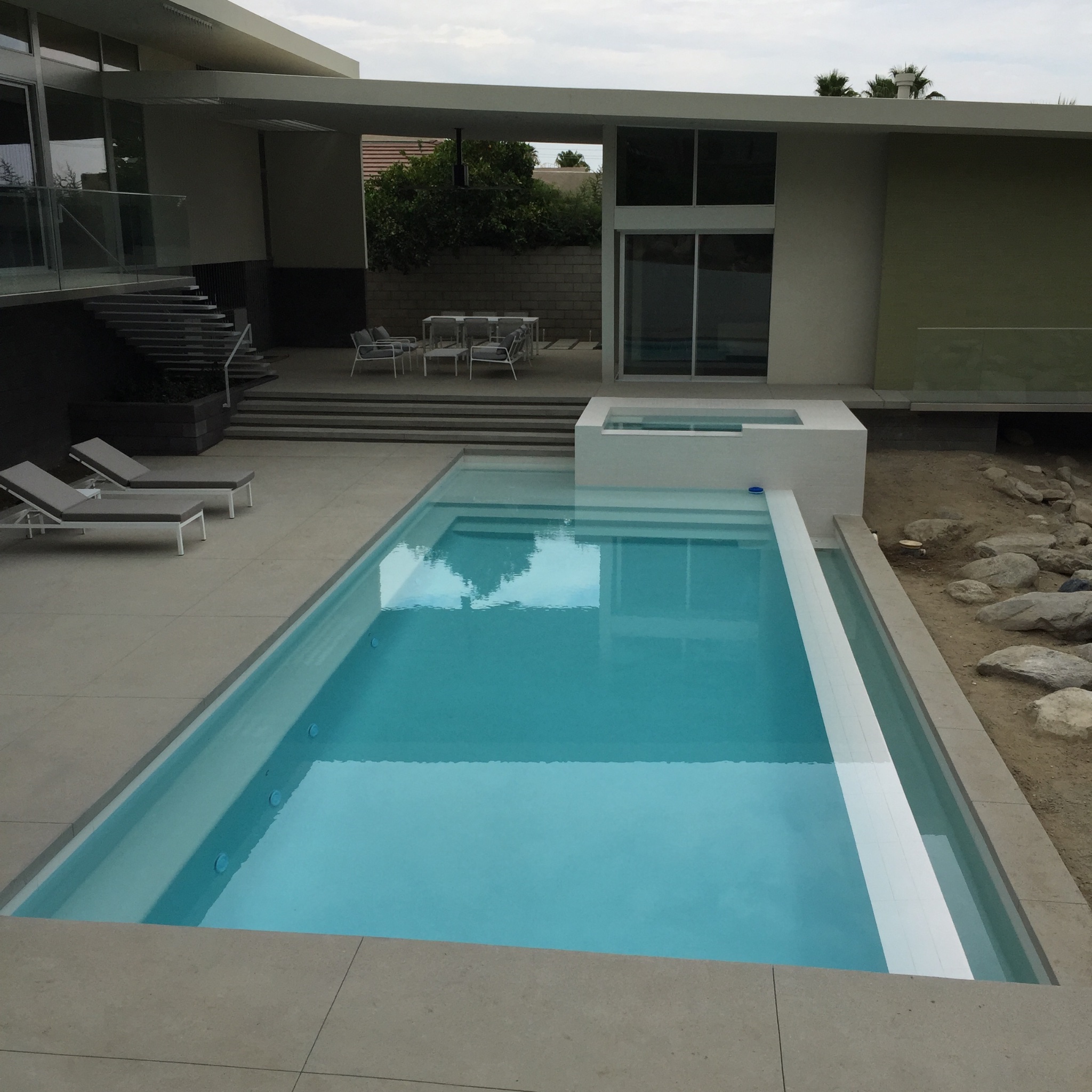 Modern Pool & Spa