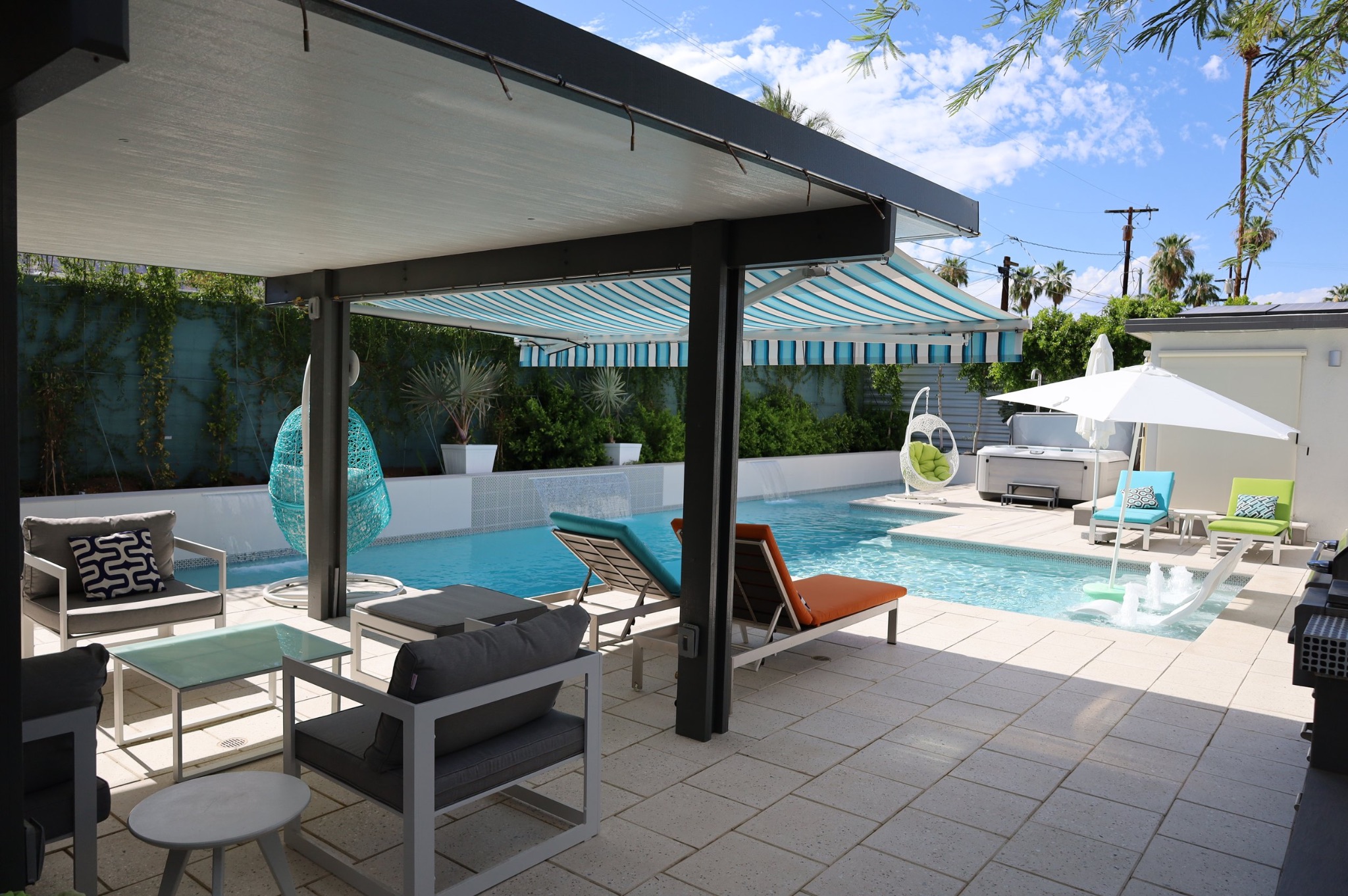 Mid-Century Pool & Pergola