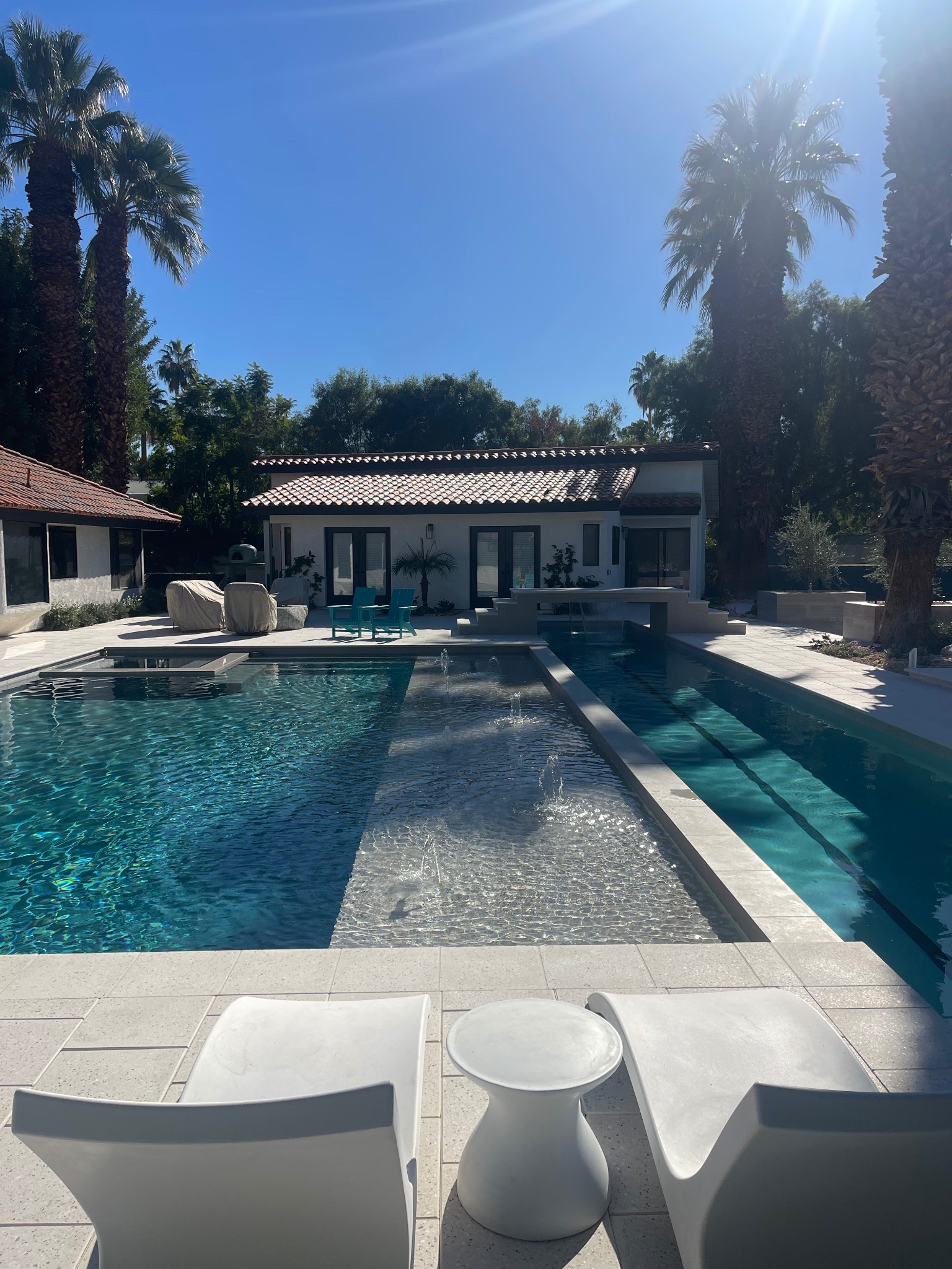 Resort-Style Pool & Fountain